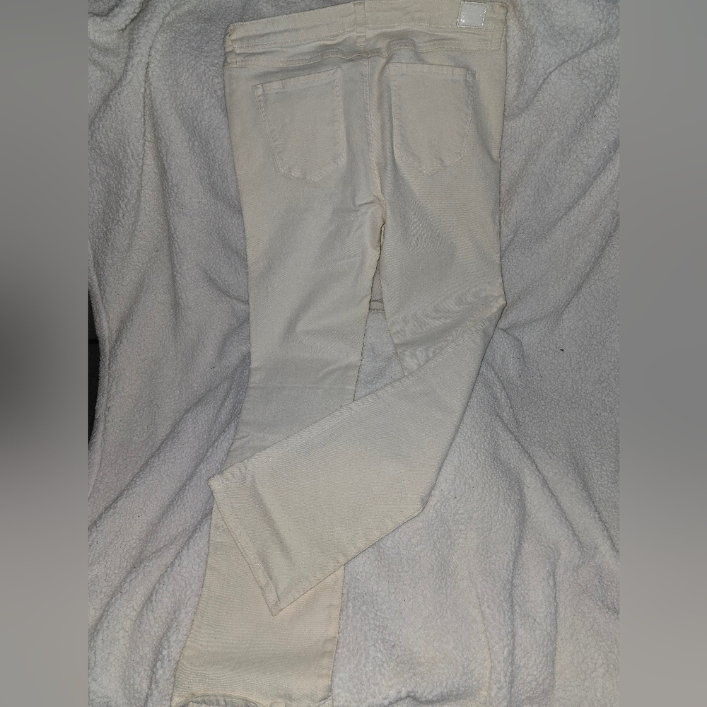 Guess Jeans - Picture 7 of 8